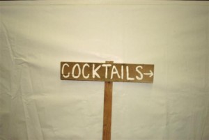 Canvas-Unlimited-Cocktails-Sign